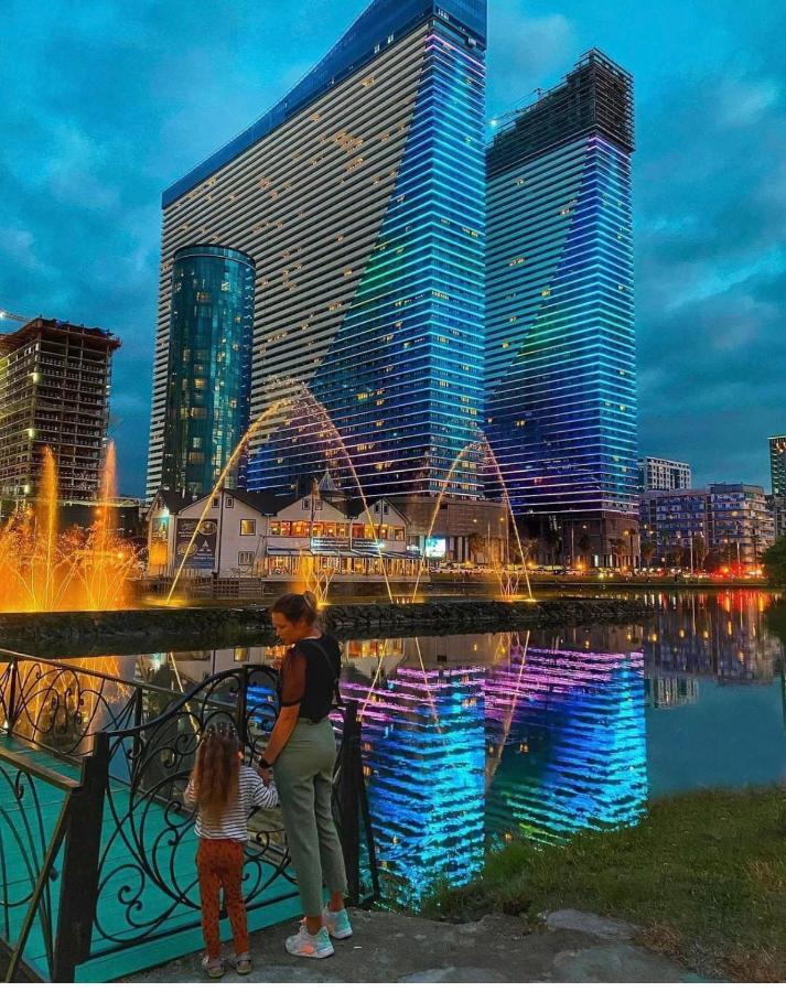 巴统 Black Sea Luxury Towers酒店 外观 照片