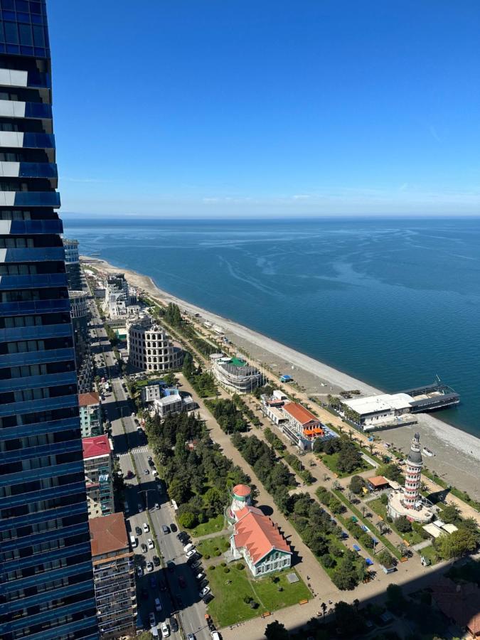 巴统 Black Sea Luxury Towers酒店 外观 照片