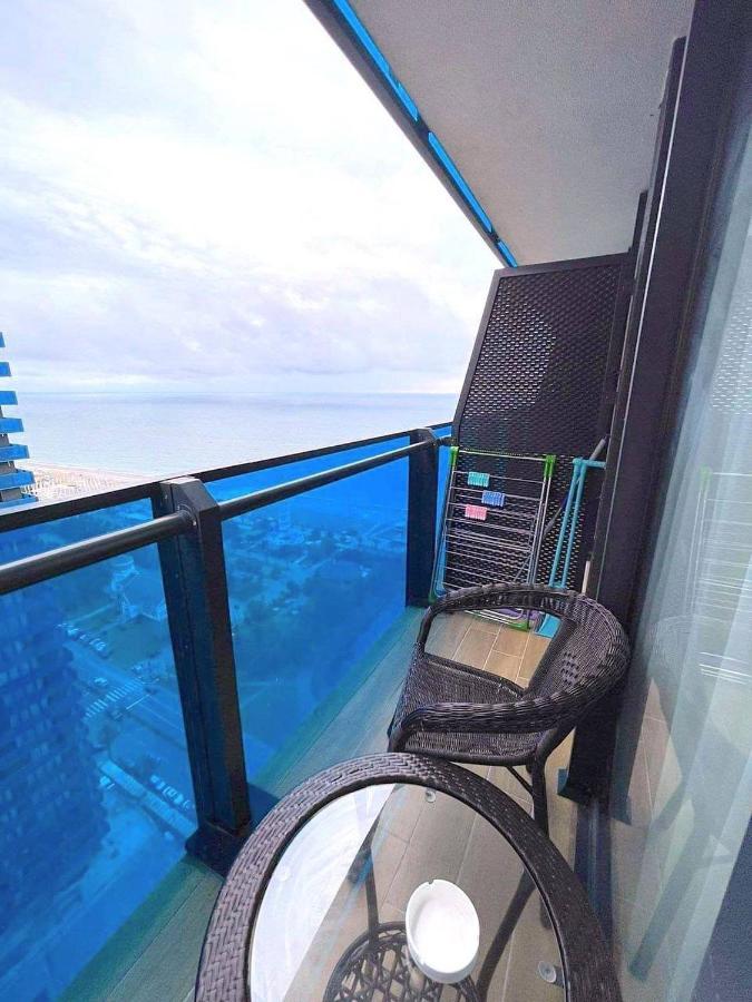 巴统 Black Sea Luxury Towers酒店 外观 照片