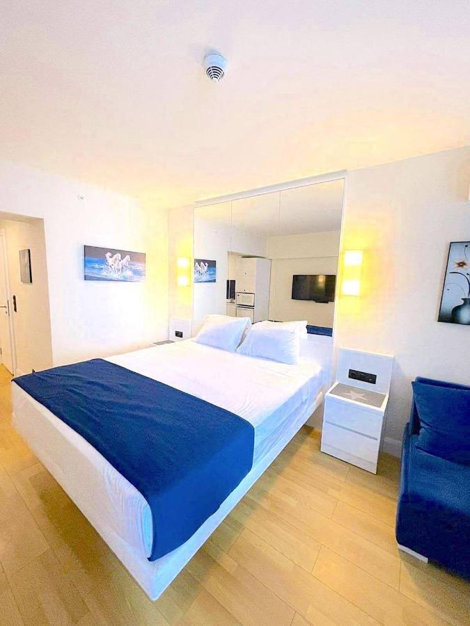 巴统 Black Sea Luxury Towers酒店 外观 照片