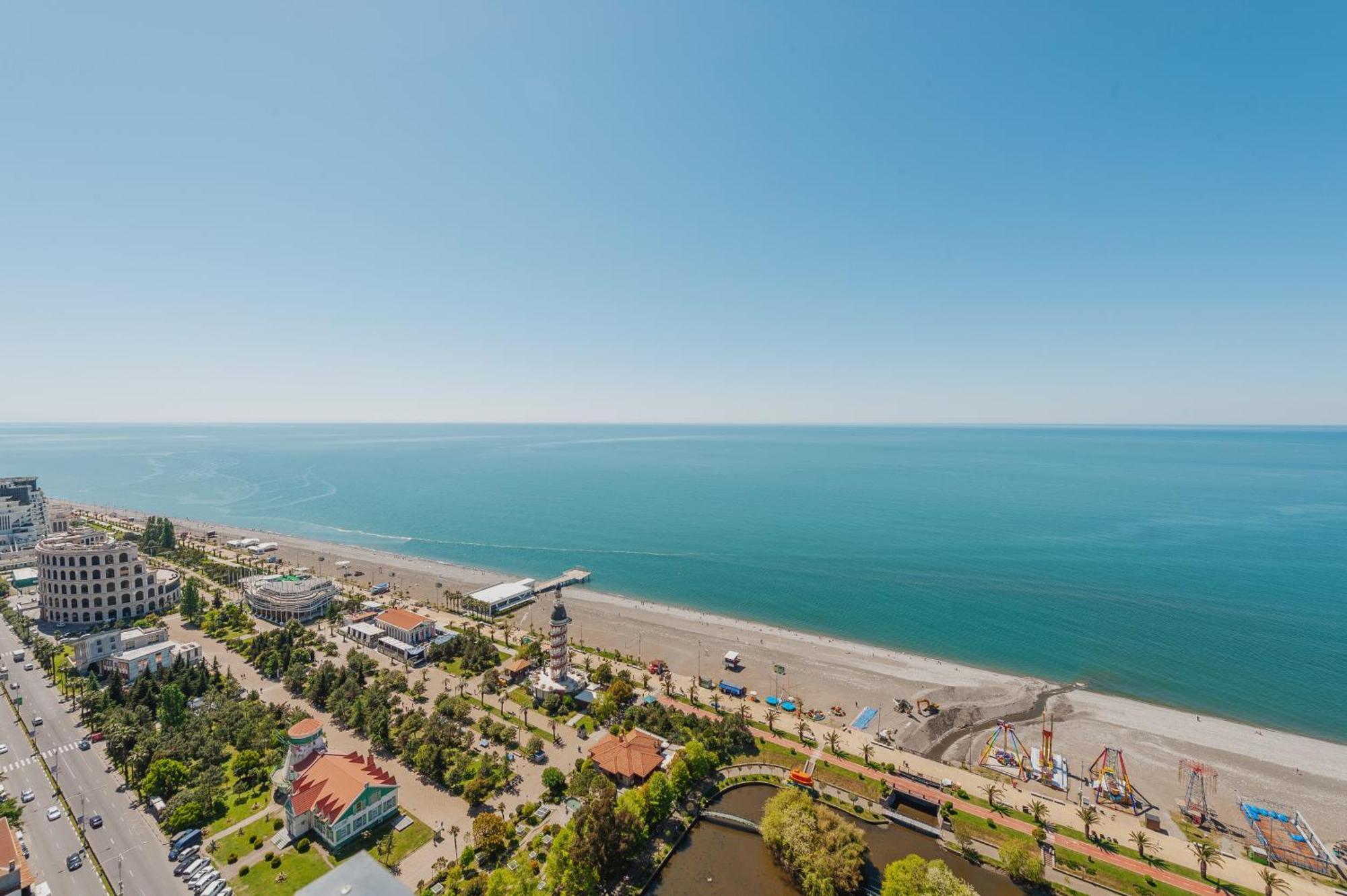 巴统 Black Sea Luxury Towers酒店 外观 照片