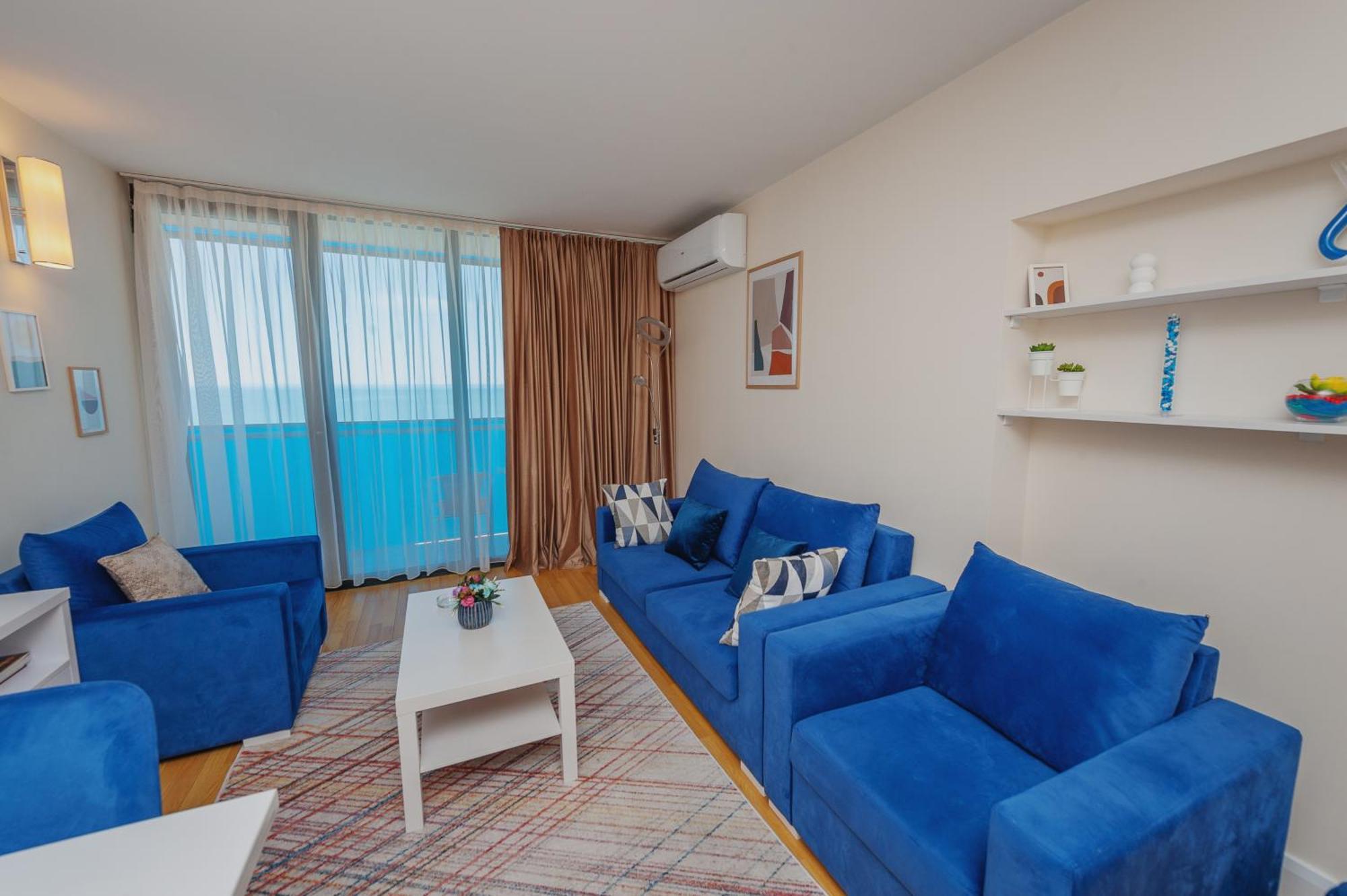 巴统 Black Sea Luxury Towers酒店 外观 照片