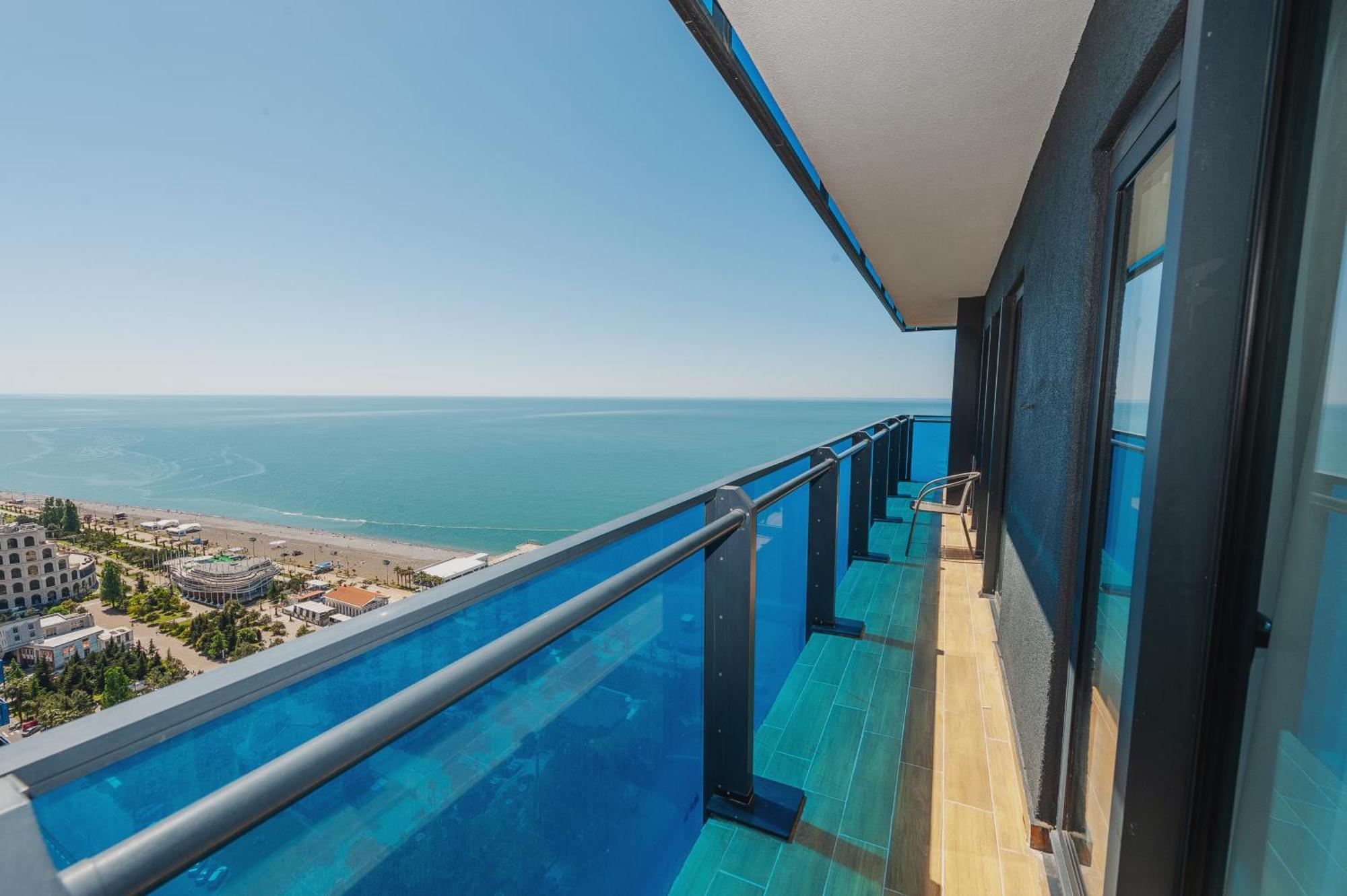 巴统 Black Sea Luxury Towers酒店 外观 照片